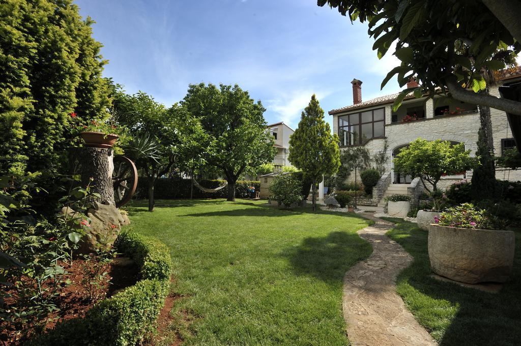 Apartmani Villa Otilija Porec Exterior photo